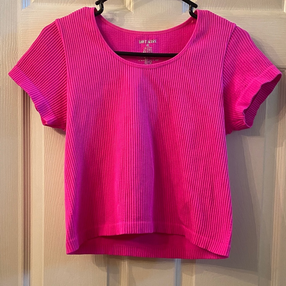 Hot Kiss Y2K Fuchsia Ribbed Tee - Picture 3 of 9